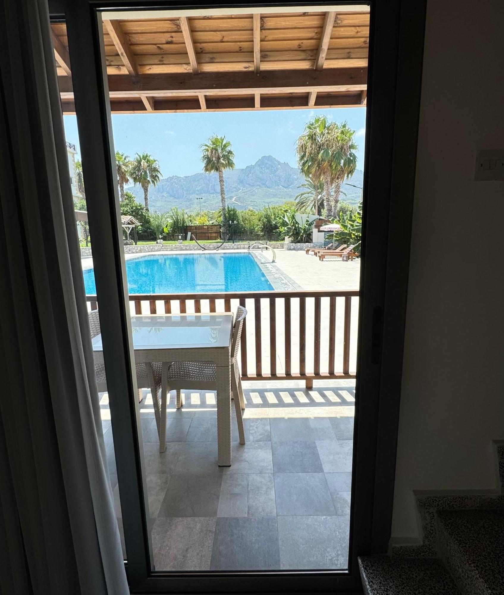 The Horse Farm Hotel Agios Georgios  Exterior photo